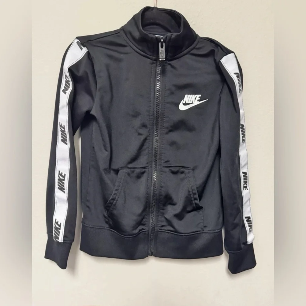 NIKE TRACK JACKET WITH LOGO TAPEBlack and White Size 4